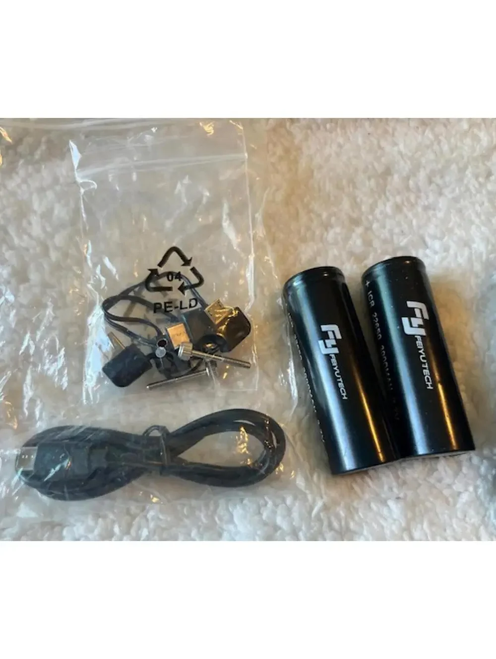 FeiyuTech G5 3-Axis Handheld Gimbal for GoPro HERO and Yi Cam Plus Extra Battery